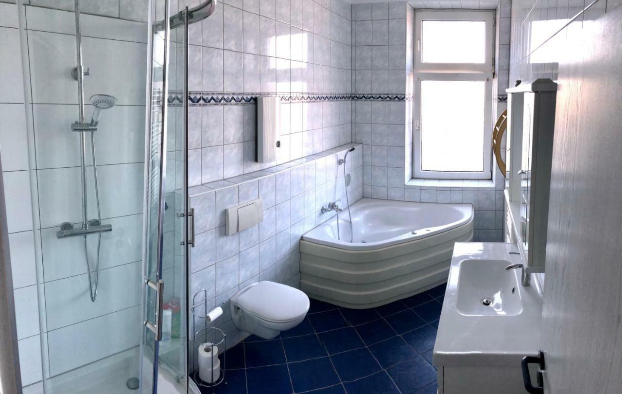 Ferienwohnung Branka เอสเซน ภายนอก รูปภาพ